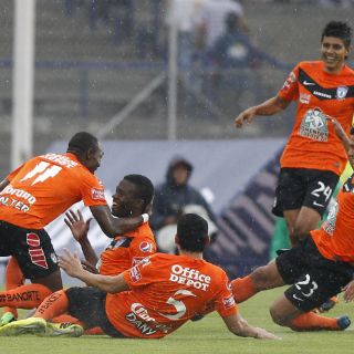 Pachuca y Santos abren las semifinales
