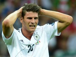 Mario Gómez tiene 25 goles con Alemania, pero su lesión en la rodilla afectó su rendimiento. AP /