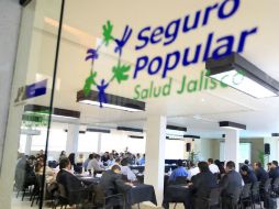 El Hospital Civil eroga cerca de 100 millones de pesos mensuales por la atención de pacientes inscritos al Seguro Popular. ARCHIVO /