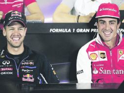 Sebastian Vettel y Fernando Alonso comparecen en la rueda de prensa previo al Gran Premio de España. EFE /