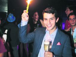 EL FESTEJADO. Emilio Corona disfrutó de una de las mejores noches de su vida... hasta ahora.  /