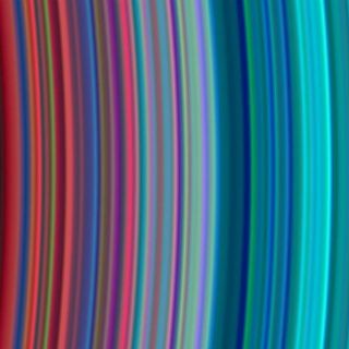 Los colores de los anillos de Saturno