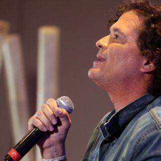 Carlos Vives reafirma sus raíces vallenatas con nuevo álbum