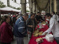 El Ayuntamiento opera un fondo de contingencias con el que está pagando la comida para los locatarios afectados.  /