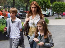 Las mujeres que inician una empresa lo hacen en torno a su familia, pues tiene que estar a cargo de sus hijos. NTX /