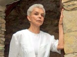 Algunas de sus publicaciones fueron 'El canto frágil'. Pórtico labriego' y 'Celda de viento'.Tomada de @bellasartesinba. ESPECIAL /