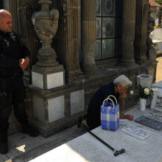 Serenatas al panteón de Mezquitán
