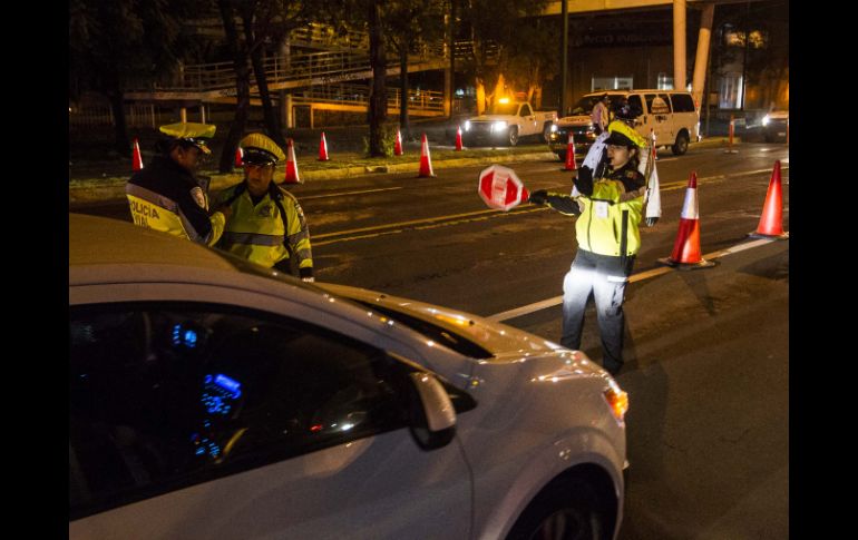 El empleado fue detenido la noche del viernes por resultar con niveles de alcoholemia inadecuados para conducir. ARCHIVO /