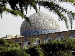 Monumental. La Mezquita del Imán, una de las construcciones que se levantan en el horizonte de Isfahán, llena de historia y secretos.  /