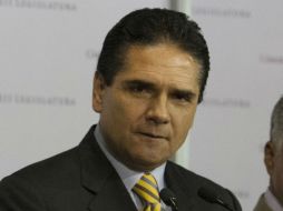 El perredista opina que elección interna del PAN representa un factor externo que podría retrasar el proceso de aprobación de leyes. ARCHIVO /