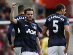 El español Juan Mata, del Manchester United, celebra su gol durante partido contra Southampton. AP /