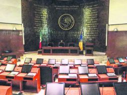 Del 1 de noviembre de 2012 al 24 de febrero de 2014, cada uno de los 39 diputados debió asistir a 92 sesiones. Ninguno lo hizo.  /