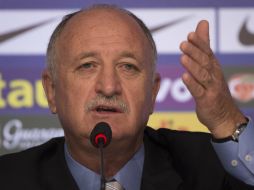 Luiz Felipe Scolari tiene un mes para preparar el mundial y enfrentar este escándalo. AP /