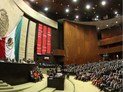 Al pleno de la Cámara de Diputados acudieron diputados y senadores para cumplir con el quórum. ARCHIVO /