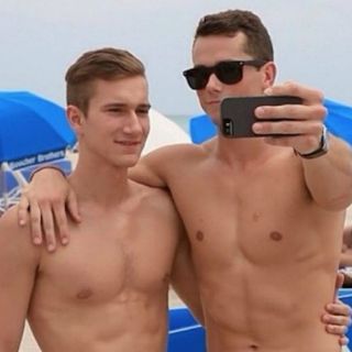 Rompen récord de ‘selfies’ en una hora