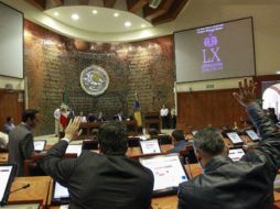 En los últimos días se ha puesto en evidencia la facilidad con la que legisladores faltan y justifican sus inasistencias. ARCHIVO /