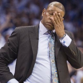 Entrenador de Clippers es castigado por criticar arbitraje