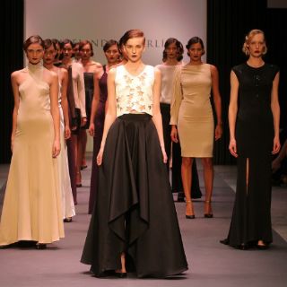 Desfilia rinde homenaje a la moda mexicana