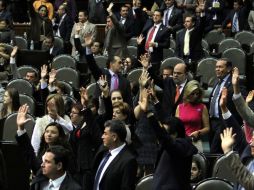 Con 309 votos a favor, 91 votos en contra y tres abstenciones, los diputados avalaron la Ley General de Partidos. ARCHIVO /