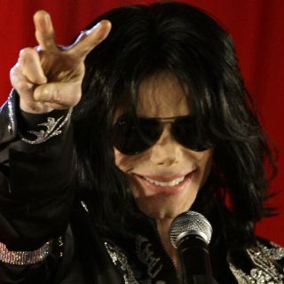 Compañías demandan por holograma de Michael Jackson
