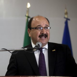 Docente afirma que los maestros merecen salarios dignos