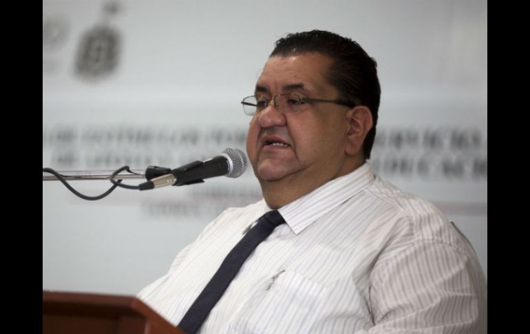 Francisco Ayón dijo que se revisarán los casos particulares de las escuelas que hayan cancelado las clases este viernes. ARCHIVO /