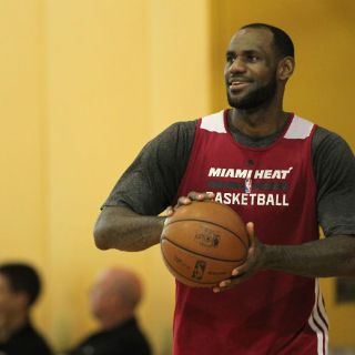 Cuatro equipos titánicos en las finales de NBA