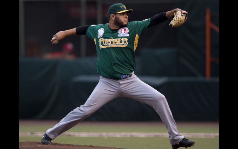 Andrés Meza encamina a los Pericos a su primer triunfo de la serie ante Tigres de Quintana Roo. MEXSPORT /