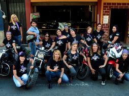 Ellas cambian Louis Vuitton, Marc Jacobs, Chanel y Michael Kors por Honda, Vajaj, Pulsar y Suzuki.  /