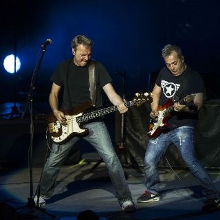 Hombres G complace con nostalgia a tapatíos