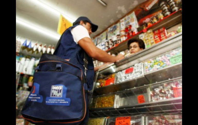 La recuperación económica se convirtió en una recesión, según datos de febrero publicados por la INEGI. ARCHIVO /