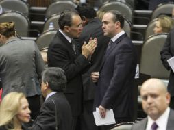 La reforma garantizará equidad en elecciones, detalla el duputado del PRI Héctor Gutiérrez de la Garza (centro, izq). ARCHIVO /