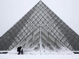 El Louvre atesora más de 38 mil obras de arte en sus 60 mil 600 metros. ARCHIVO /