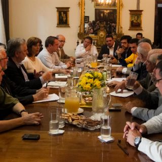 Oposición de Venezuela se reúne con cancilleres de Unasur