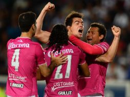 Nacho González otorga el tirunfo al León. MEXSPORT /