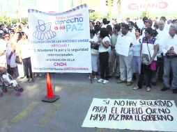 Hartazgo. Alrededor de dos mil personas protestaron de la Plaza Hidalgo hasta la Casa de Gobierno.TWITTER  /