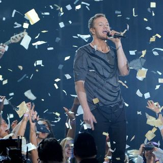 Jackson y Lennon 'resucitan' en los Billboard