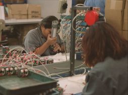 El subsector de aparatos eléctricos y equipo de generación de energía eléctrica crece un 2.8 por ciento. ARCHIVO /