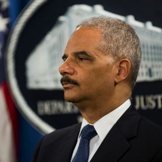 EU acusa de espionaje industrial a cinco militares chinos