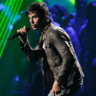Enrique Iglesias encabeza de nuevo lista Latin Airplay de Billboard
