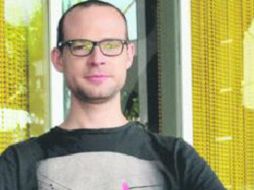 El autor de Hipsteria planea escribir otra novela acerca de la historia de sus abuelos maternos.  /