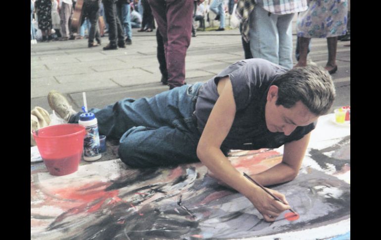 A los 36 años, edad en la que murió, Javier Campos Cabello dejó una obra que trasciende el tiempo. ESPECIAL /