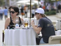 Las compras son una motivación para muchos destinos turísticos y contribuyen al crecimiento económico. ARCHIVO /