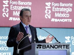 A partir del 2015 se terminarán los ''gasolinazos'' en México, según declaró Pedro Joaquín Coldwell. SUN /