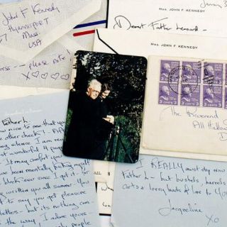 Suspenden subasta de cartas de Jacqueline Kennedy