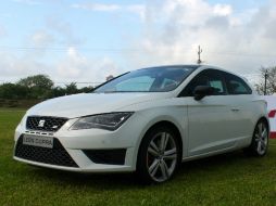 El León Cupra tiene un precio de 415 mil pesos. ESPECIAL /