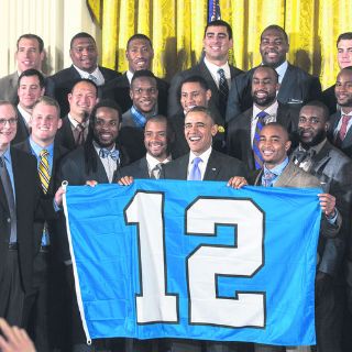 Hacen su nido en la Casa Blanca