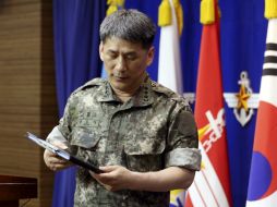 El Ejército de Corea del Sur pide a sus compatriotas que habitan la zona del conflicto, permanecen alertas y resguardarse. AP /