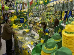 La euforia por el mundial crece cada vez más y quieren que los aficionados disfruten seguramente. AP /