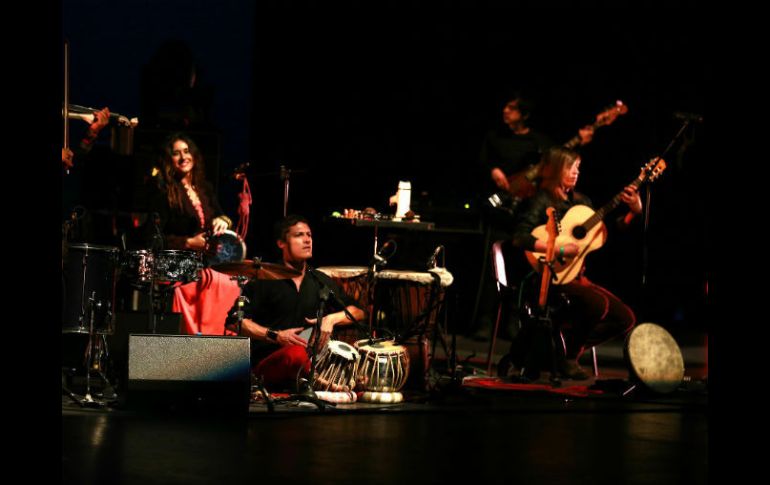 Mary, una de las primeras integrantes, se unió al festejo.  /